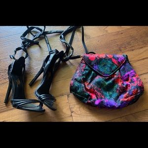 Vintage rose cross body purse